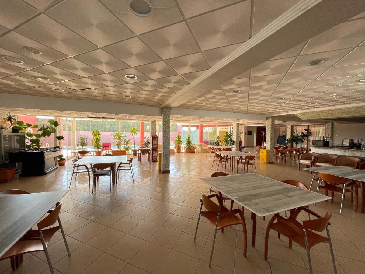 Aparthotel Residencial Vidalbir L'Alfas del Pi Luaran gambar