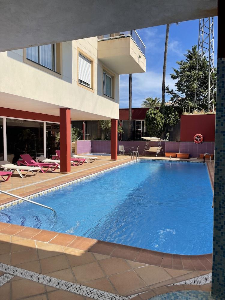 Aparthotel Residencial Vidalbir L'Alfas del Pi Luaran gambar