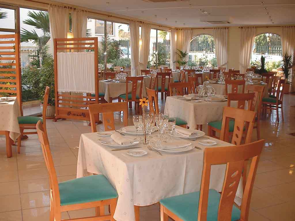 Aparthotel Residencial Vidalbir L'Alfas del Pi Luaran gambar