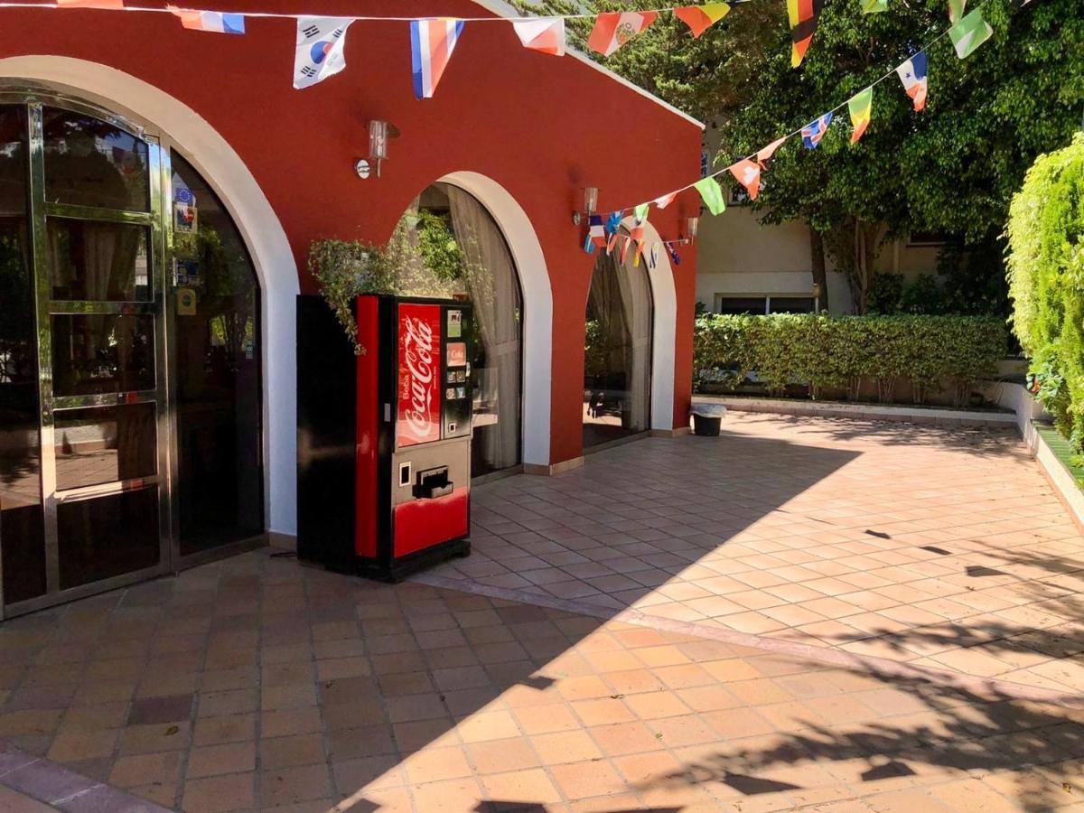 Aparthotel Residencial Vidalbir L'Alfas del Pi Luaran gambar